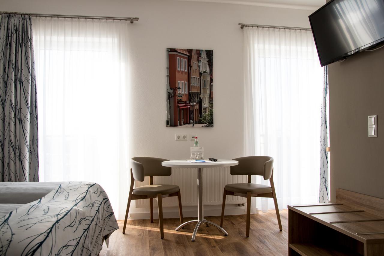 Pension Engelkeller โดเนาเวิร์ท ภายนอก รูปภาพ