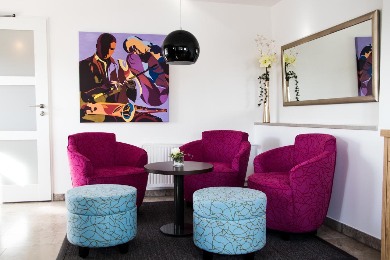 Pension Engelkeller โดเนาเวิร์ท ภายนอก รูปภาพ